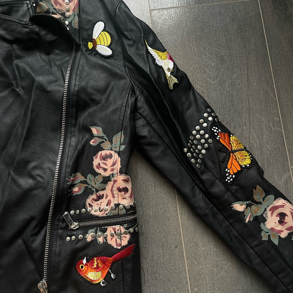 Beautiful leather jacket - Picture 6 of 6